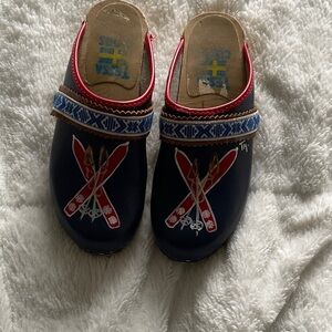 Tessa Clogs - Navy and Red Clogs with Handpainted Nordic Design